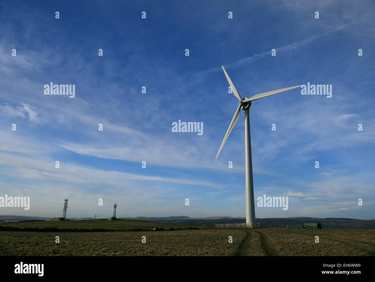 Drei Blatt Windkraftanlage in Süd-Wales Stockfoto