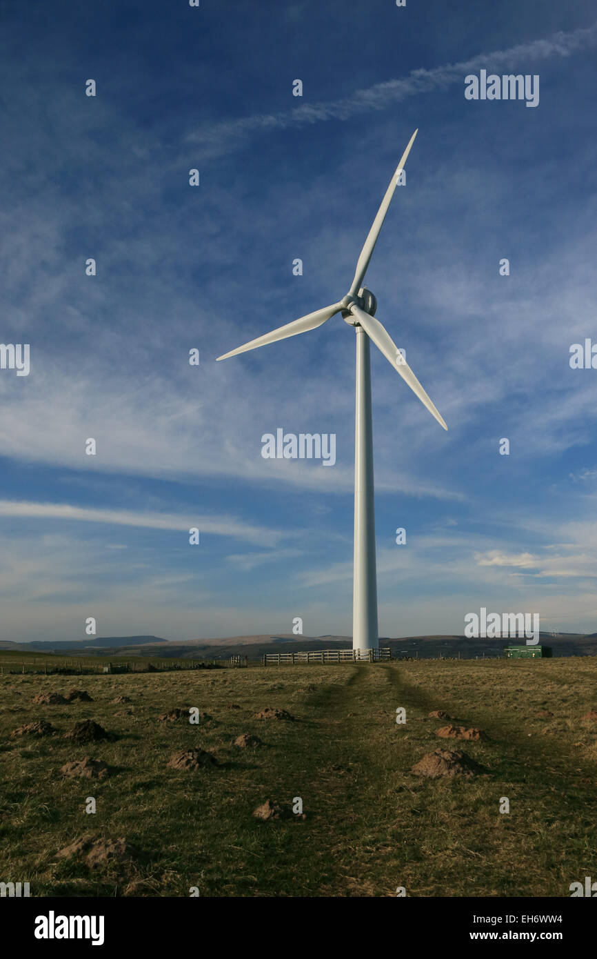 Drei Blatt Windkraftanlage in Süd-Wales Stockfoto