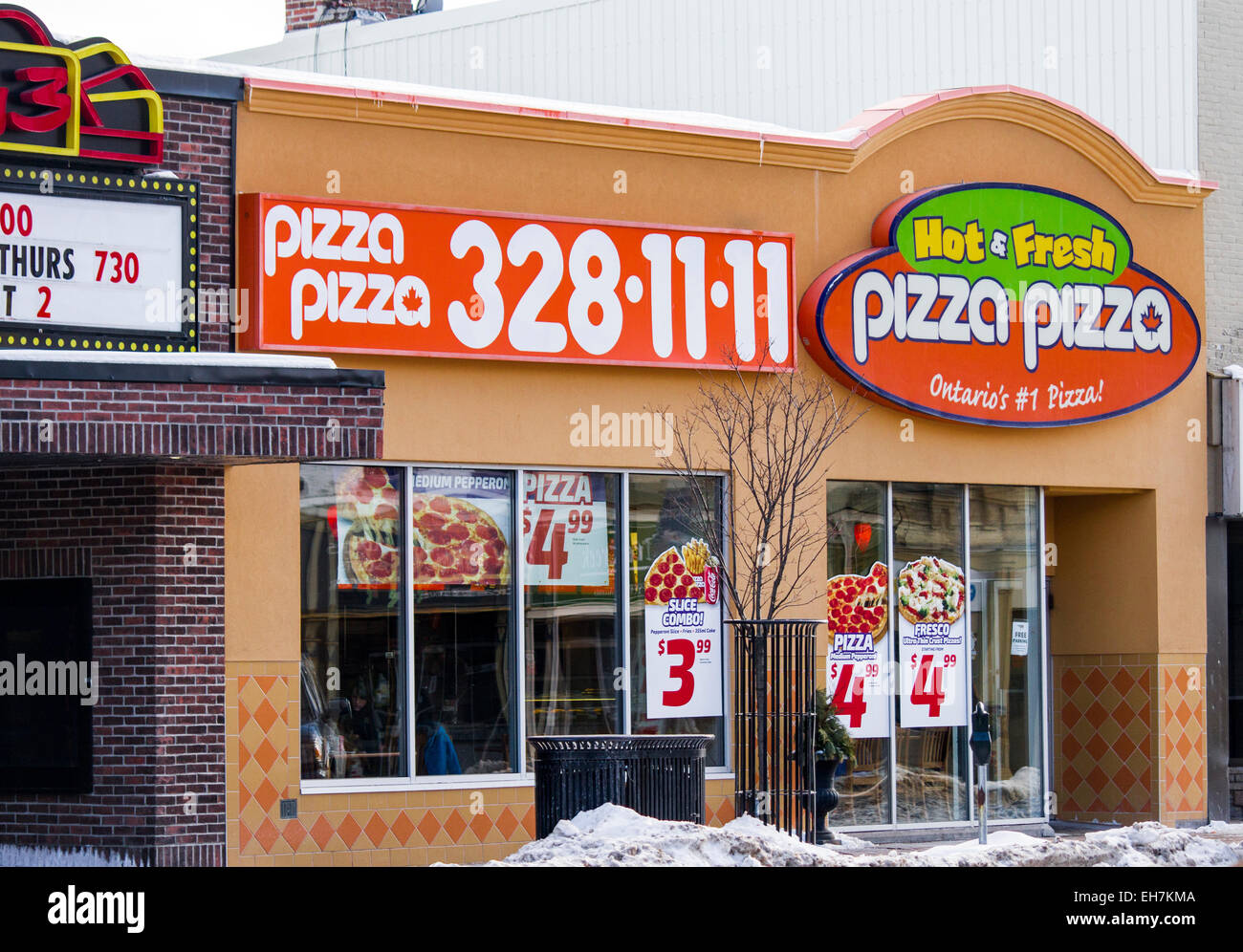 Pizza-Pizza-Restaurant in der Innenstadt von Lindsay, Ontario Stockfoto