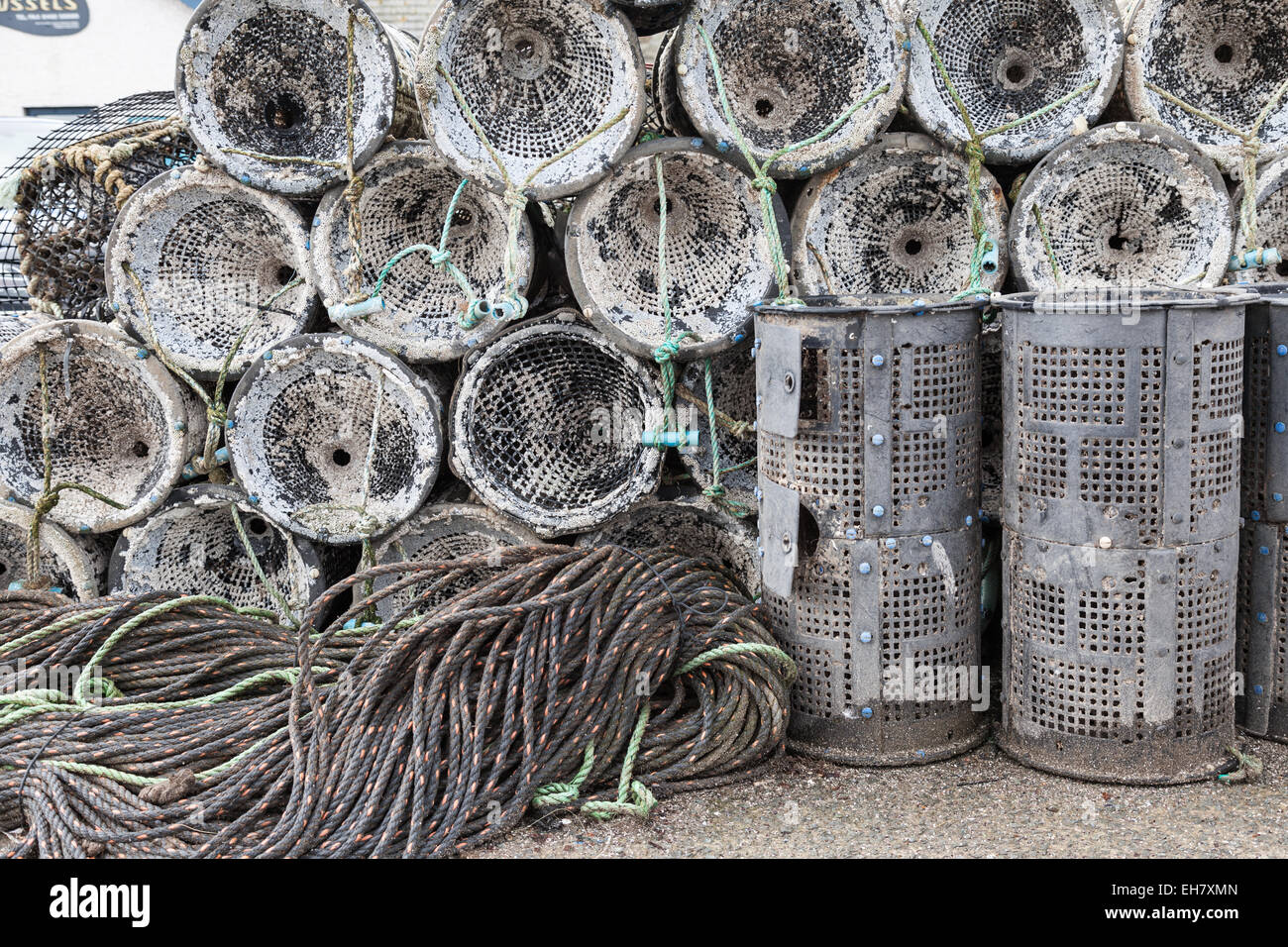 Hummer und Krabben Töpfe am Hafen Stockfoto