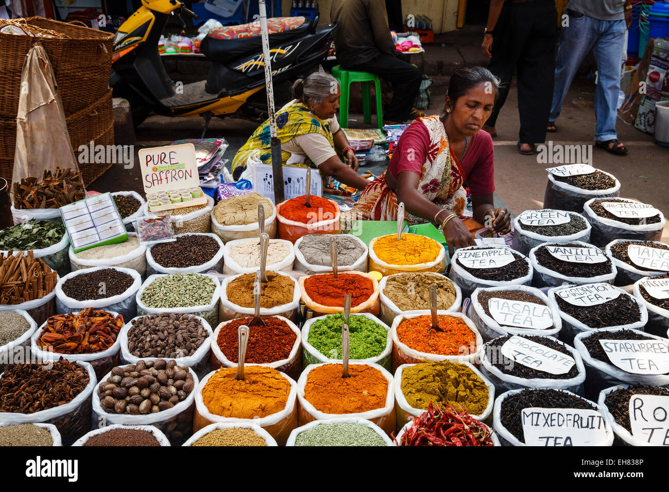 Gewürz-Stall in Mapusa Markt, Goa, Indien, Asien Stockfoto