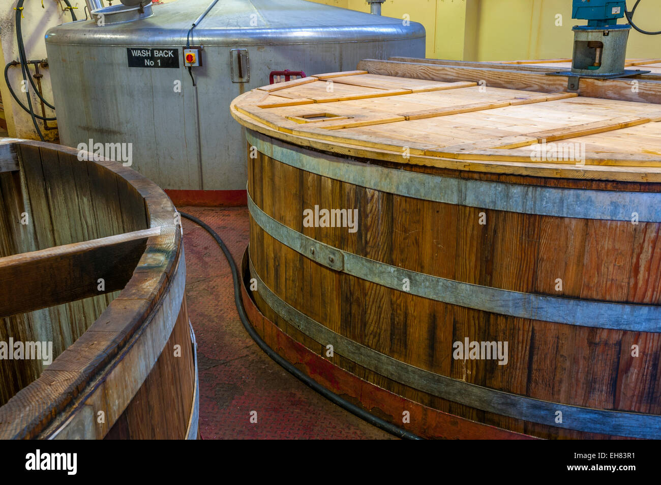 Waschen Sie Rücken, Whisky-Destillerie Ben Nevis, Fort William, Schottland, Vereinigtes Königreich, Europa Stockfoto