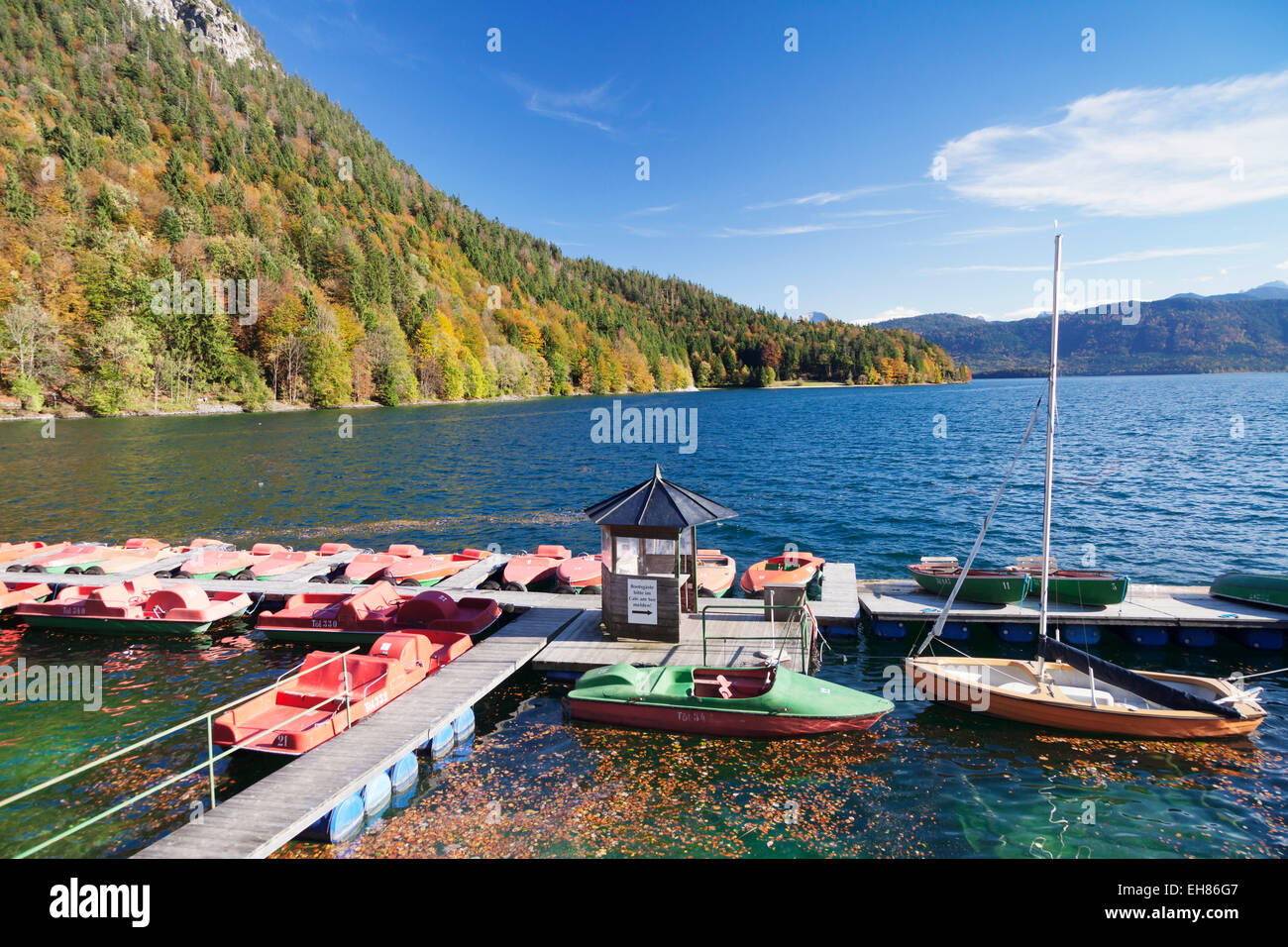 Boot mieten, Walchensee-See, Bayerische Alpen, Upper Bavaria, Bayern, Deutschland, Europa Stockfoto