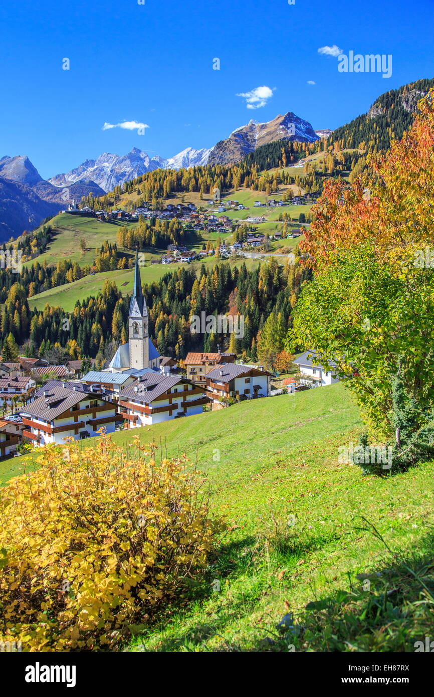 The villages of Selva di Cadore and Colle Santa Lucia, in the Dolomitic Cadore Region, Veneto, Italy Stockfoto