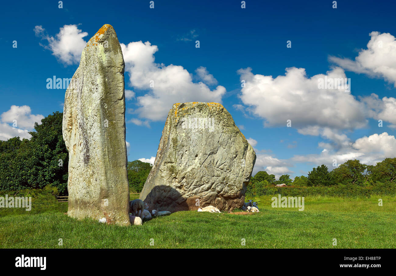 Avebury neolithischen Standing Stone Circle, UNESCO-Weltkulturerbe, Wiltshire, England, Vereinigtes Königreich Stockfoto
