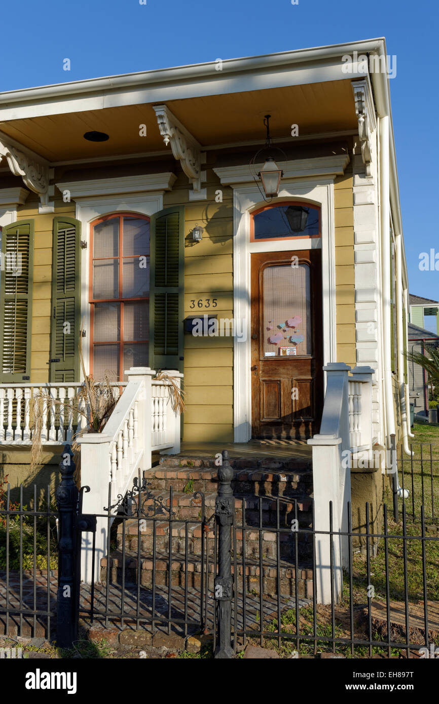 Shotgun House, Traditionelles Haus, Garden District, New Orleans, Louisiana, USA Stockfoto