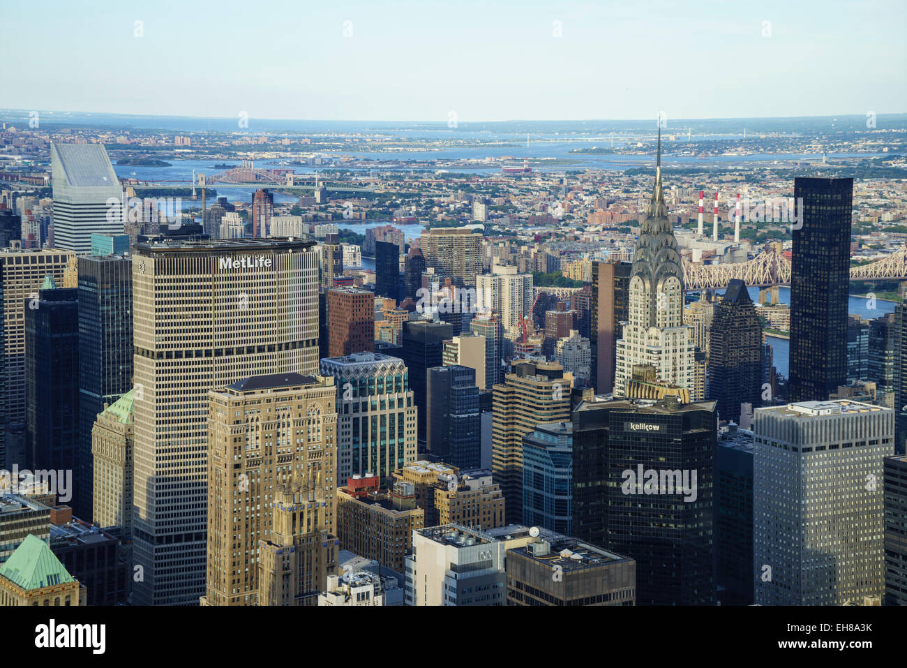 Skyline von Manhattan mit dem Chrysler Building im Blick, Manhattan, New York City, New York, USA Stockfoto