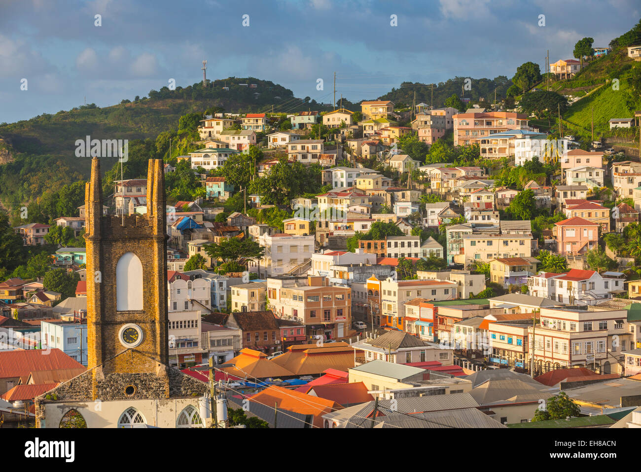 Blick über St. Georges, Hauptstadt von Grenada, Windward-Inseln, West Indies, Karibik, Mittelamerika Stockfoto