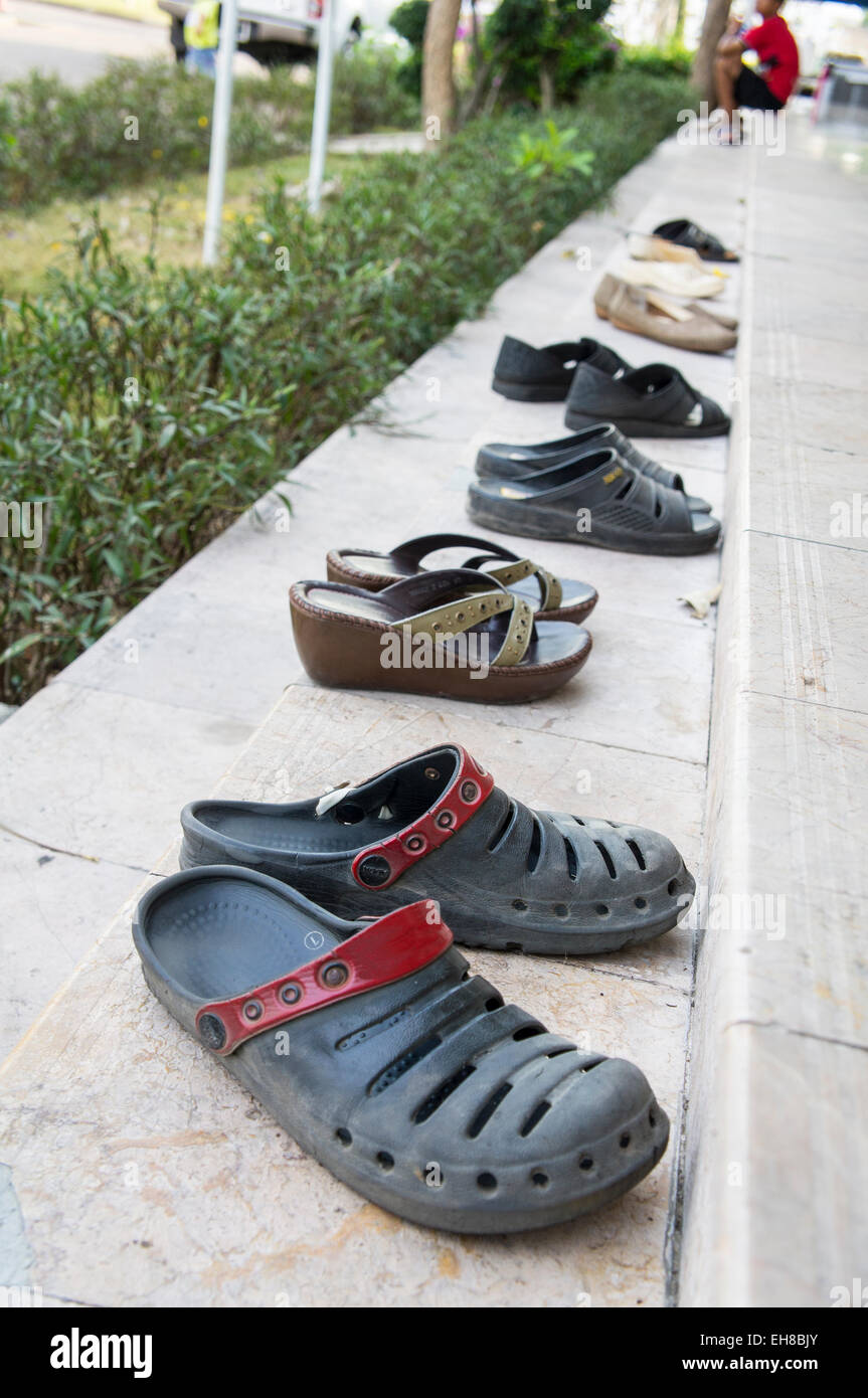 Schuhe Sandale paar Leute Stock schwarz gefärbt Stockfoto