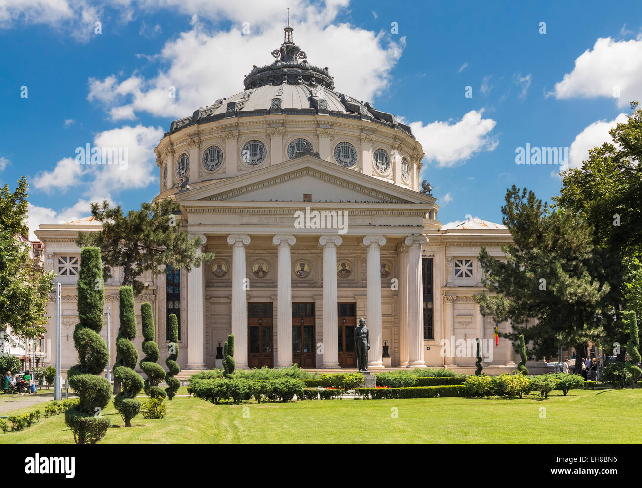 Bukarest, Rumänien, Europa - des rumänischen Athenaeum (Ateneul Roman), eine berühmte Konzerthalle in der Innenstadt Stockfoto