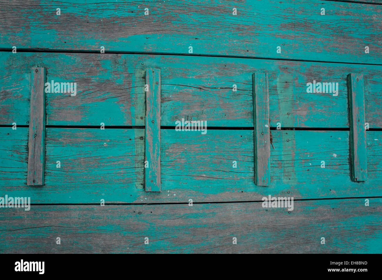 Leiter Treppe grün Bord Holzstufen Holz alt Stockfoto