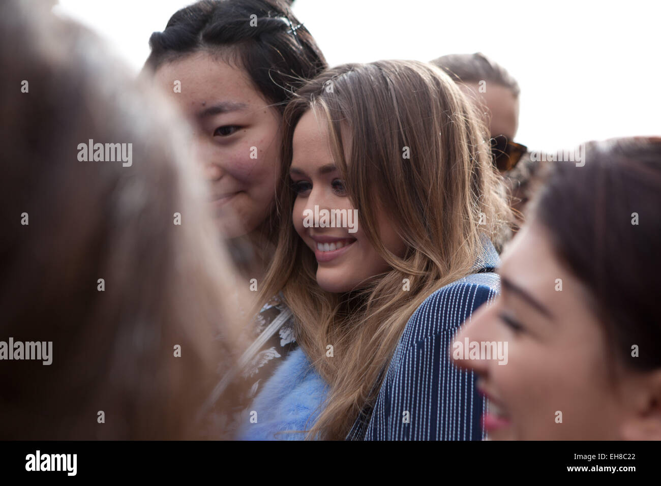 Paris, Frankreich. 7. März 2015. Paris Fashion Woche Mugler Damenmode Herbst/Winter 2015/2016 am 7. März 2015 in Paris, Frankreich. Bildnachweis: Ania Freindorf/Alamy Live-Nachrichten Stockfoto