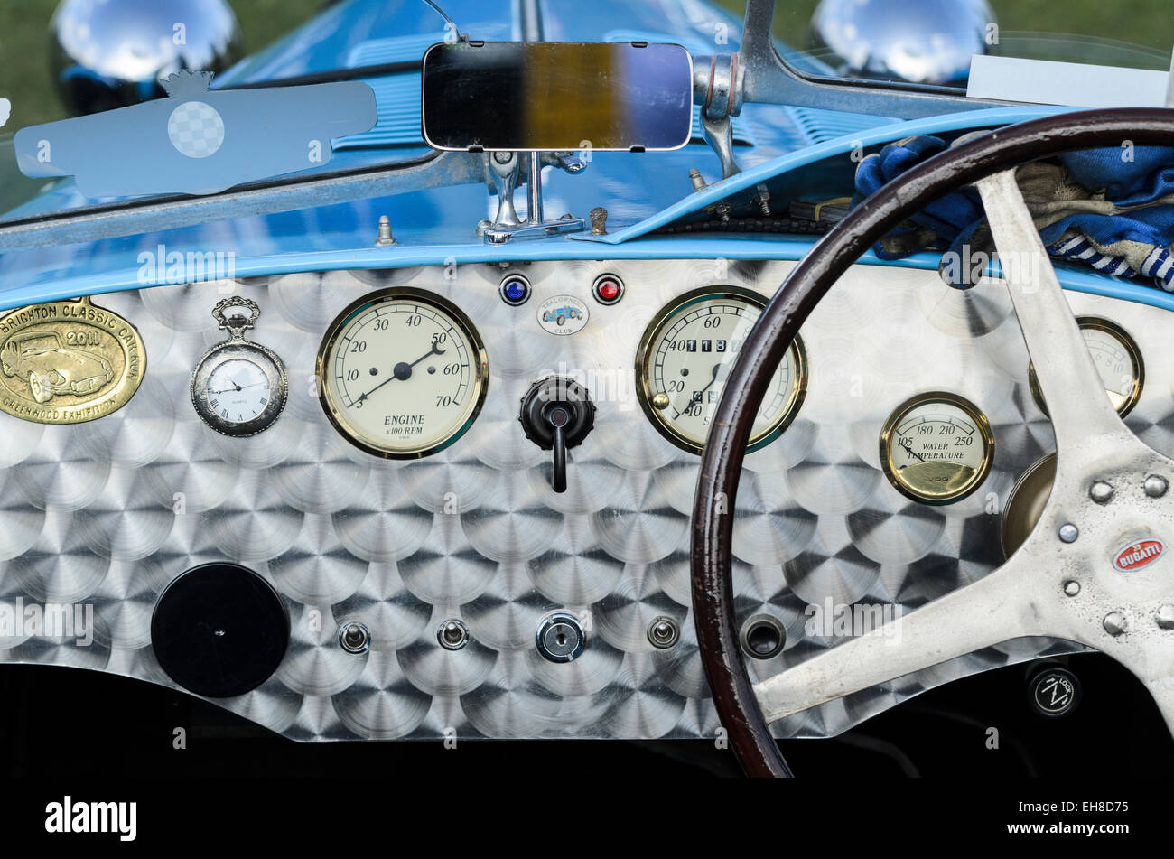 Bugatti dashboard -Fotos und -Bildmaterial in hoher Auflösung – Alamy