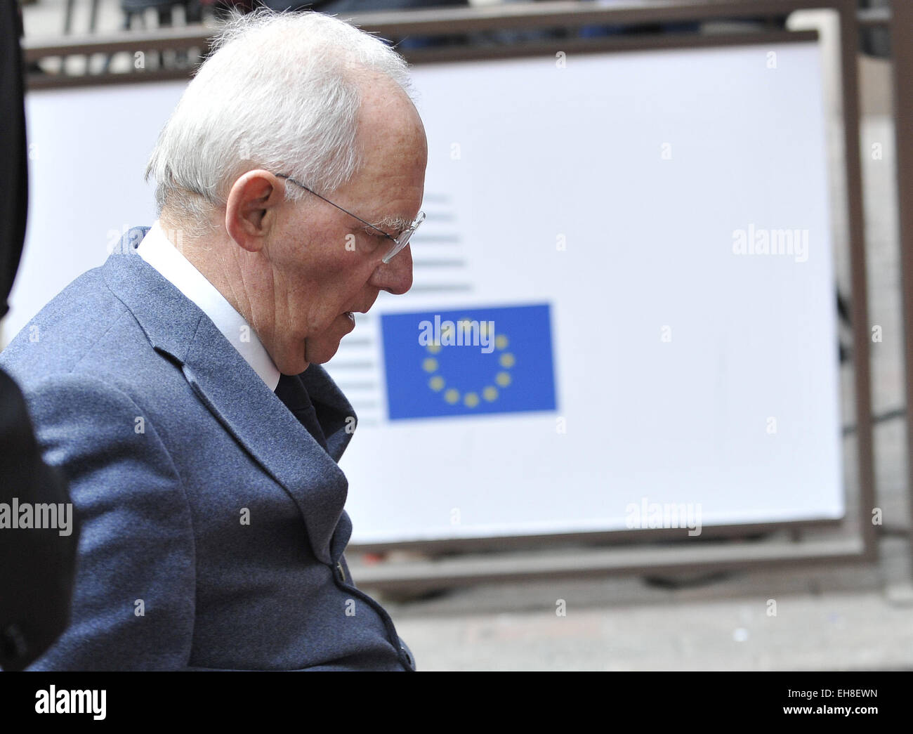 (150309)--Brüssel, 9. März 2015 (Xinhua)--der deutsche Finanzminister Wolfgang Schäuble kommt für einen Finanzminister der Eurogruppe treffen im EU-Hauptquartier in Brüssel, 9. März 2015. (Xinhua / Ye Pingfan) Stockfoto