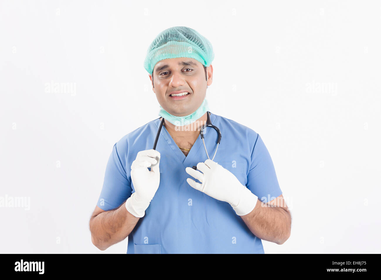 1 indische erwachsenen Mann Chirurg Arzt stehend Stockfoto