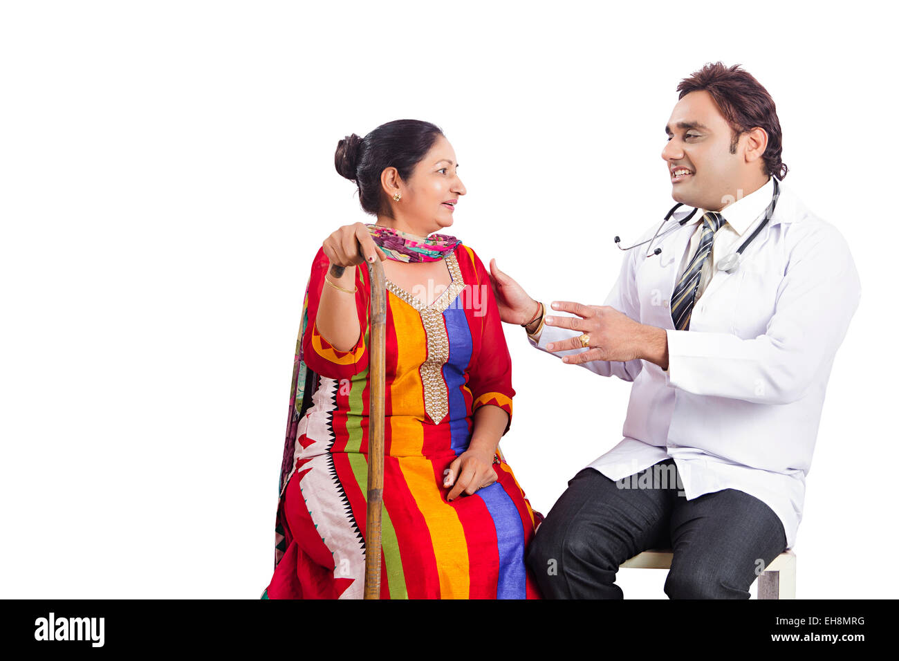 2 Inder Arzt Patienten Heilung Stockfoto