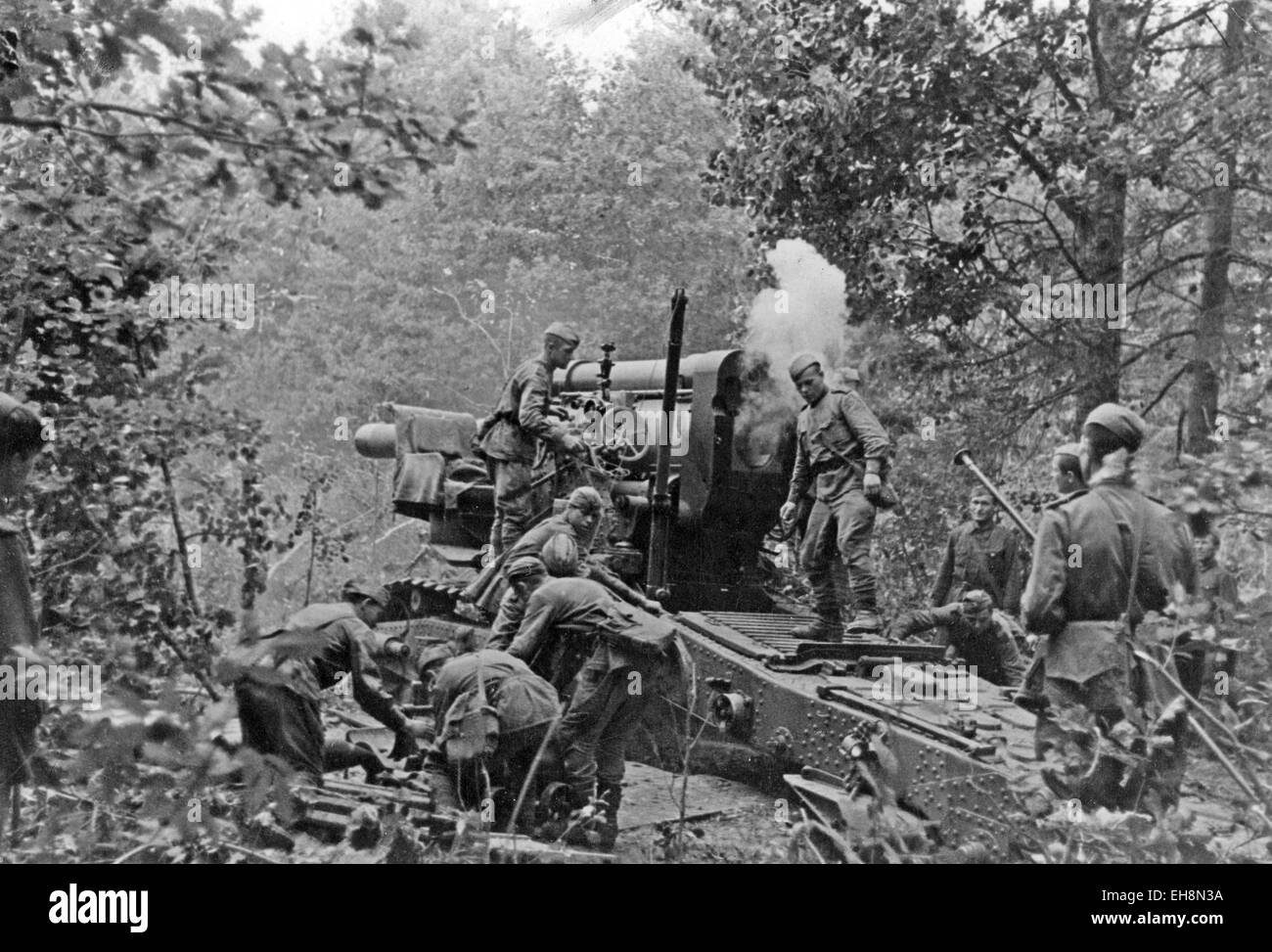 SOWJETISCHE Artillerie im Bereich Brjansk im September 1943 Stockfoto