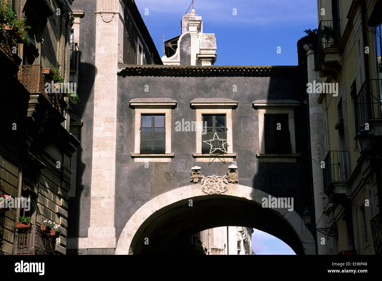 Arch of San Benedetto, Via Crociferi, Catania, Sizilien, Italien Stockfoto