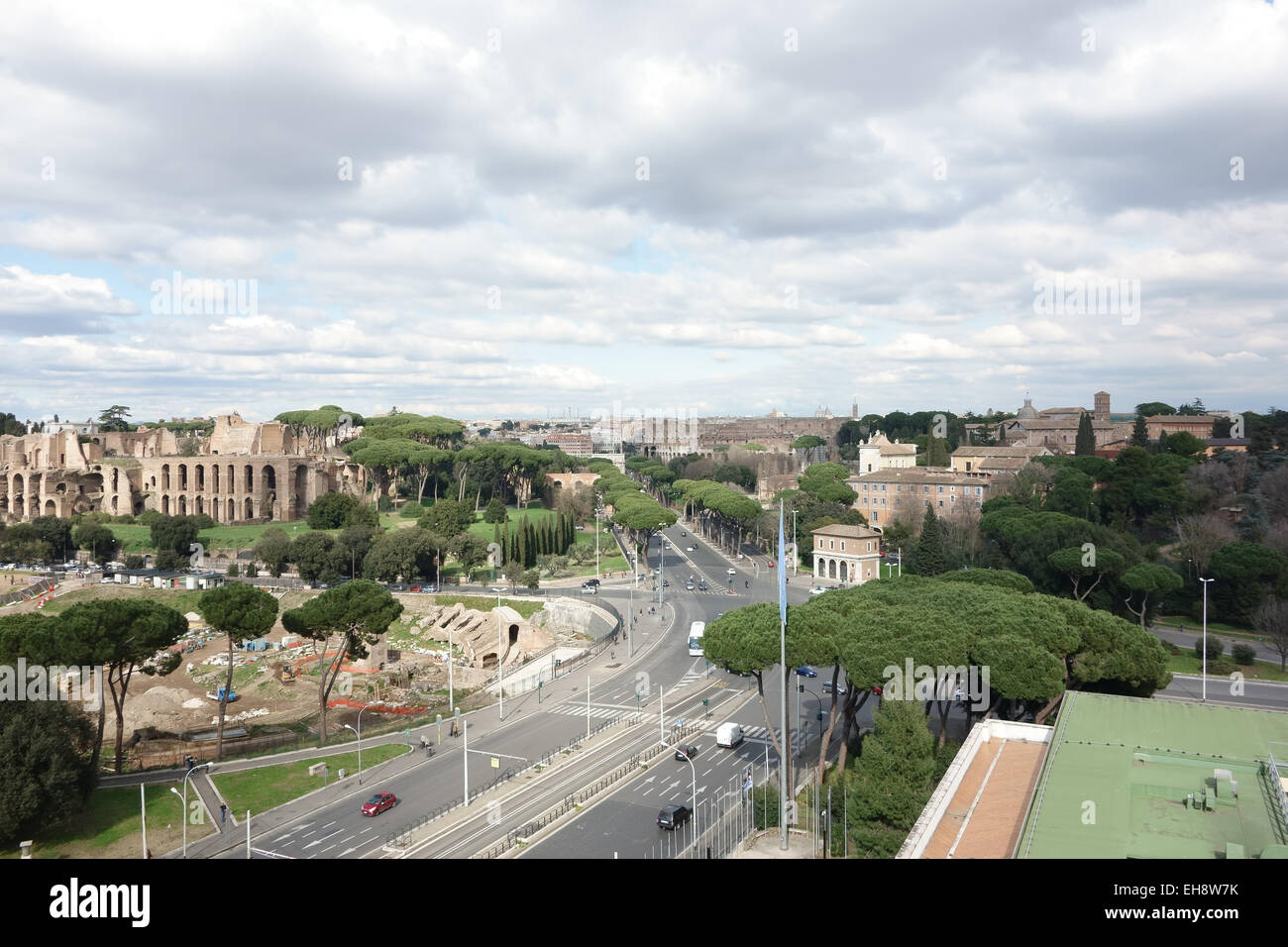 Rom - FREBRUARY 23, 2015: Luftaufnahme von der via di San Gregorio in Rom mit einem Anblick von dem Circus Maximus und Palatin-Hügel Stockfoto