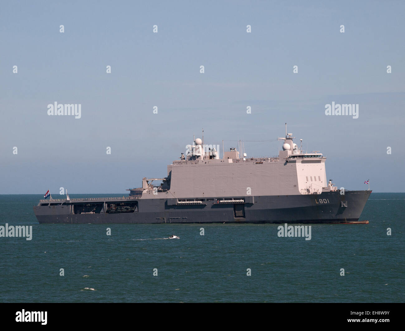 HNLMS Johan de Witt (L801) amphibische Kriegsführung Schiff der Royal Netherlands Navy verankert im Solent vor Portsmouth UK Stockfoto