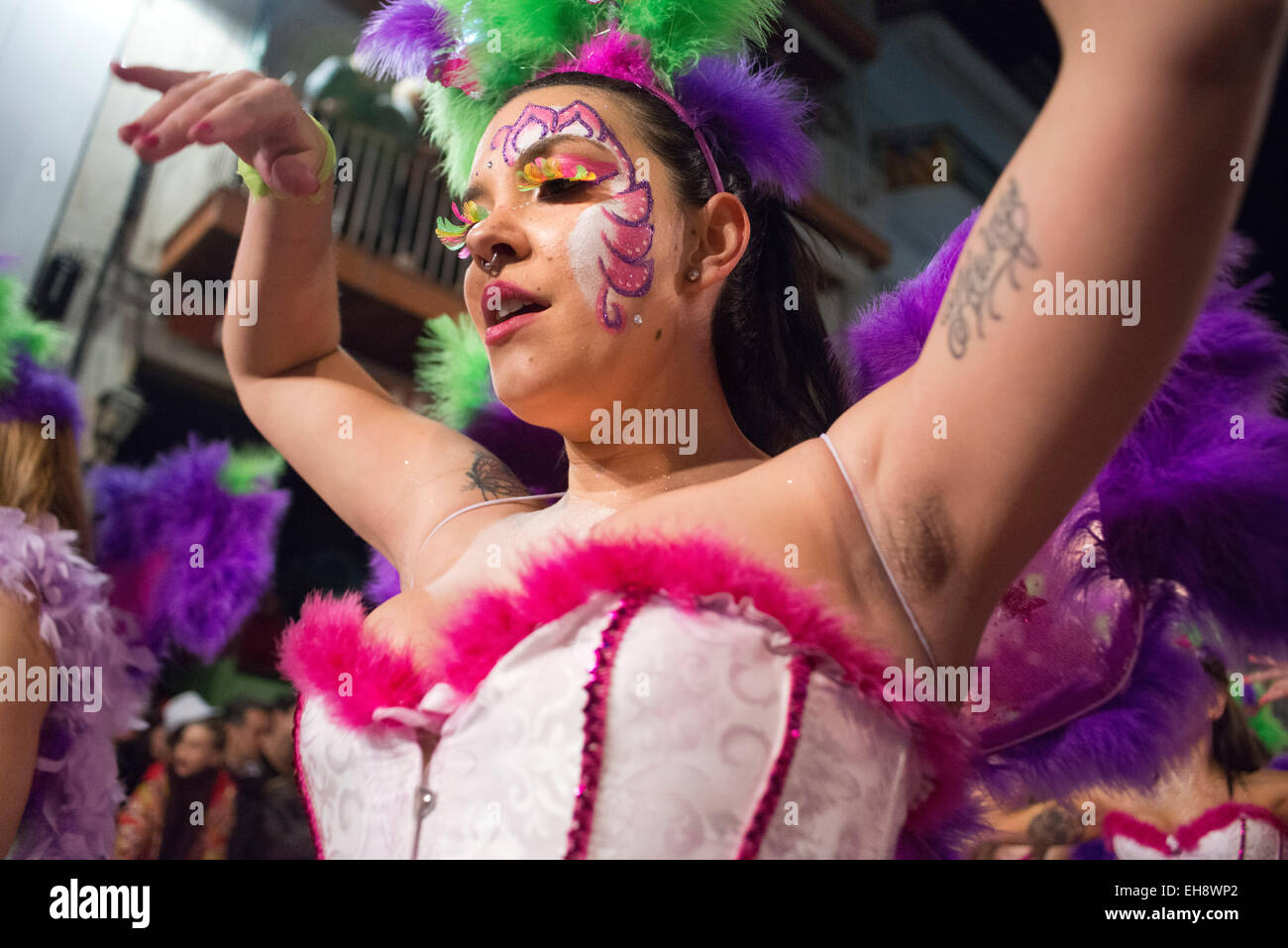 Sitges Karneval 2015.  Der Karneval in Sitges ist bekannt als einer der größten in Spanien. Dieses Jahr findet der Karneval von Fe Stockfoto