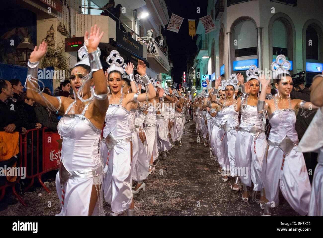 Sitges Karneval 2015.  Der Karneval in Sitges ist bekannt als einer der größten in Spanien. Dieses Jahr findet der Karneval von Fe Stockfoto