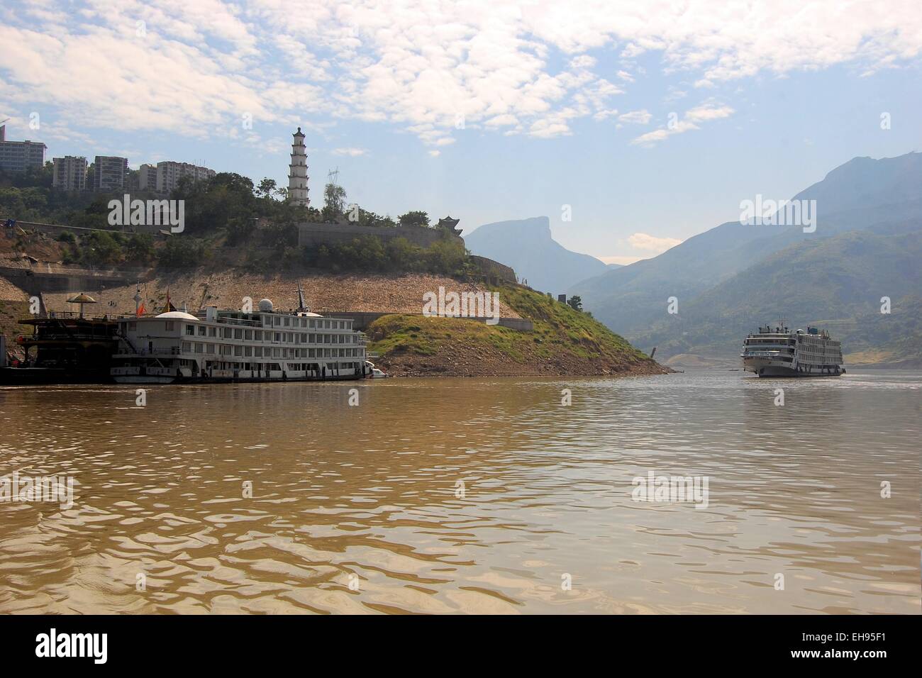 Boot auf dem Fluss Yangtze, China Stockfoto