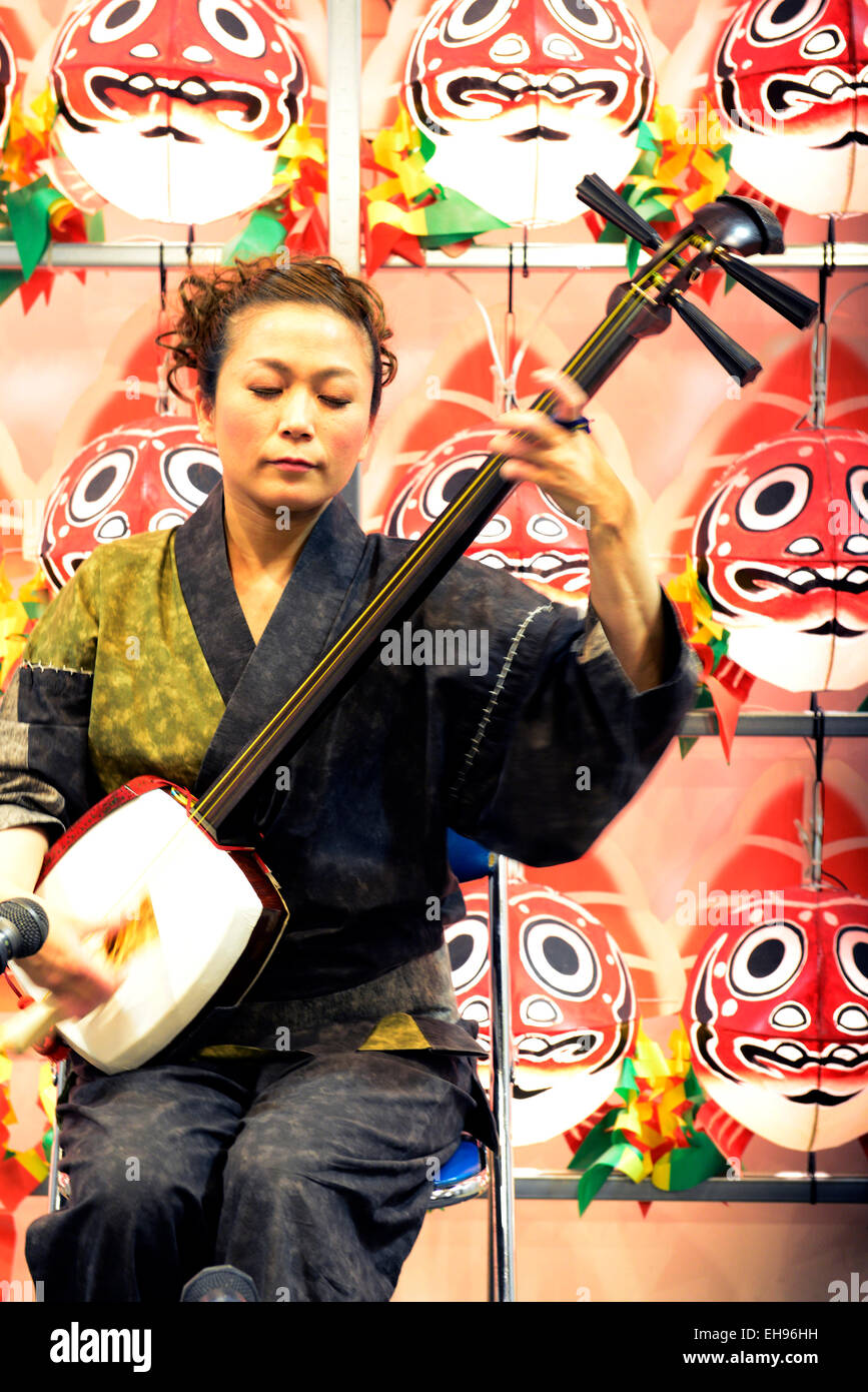 Tsugaru shamisen Fotos und Bildmaterial in hoher Auflösung Alamy