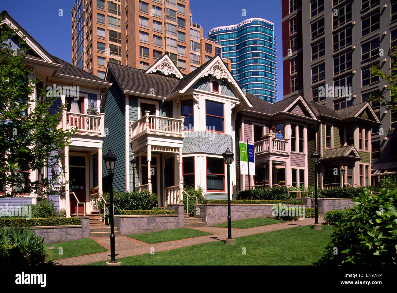 Yaletown, Vancouver, BC Britisch-Kolumbien, Kanada - Erbe Häuser & High Rise Eigentumswohnung Mehrfamilienhäuser, Downtown in Stadt Stockfoto