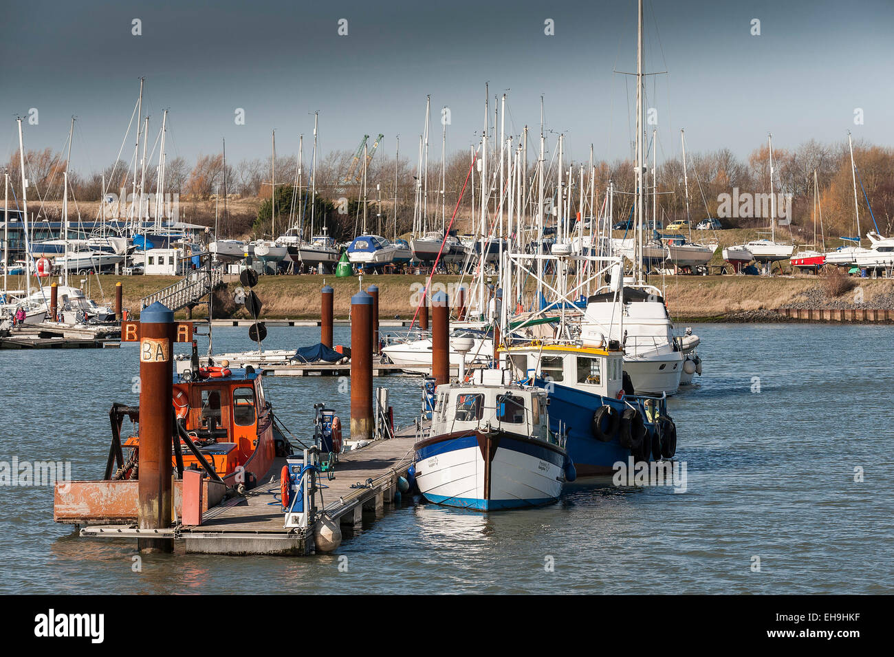 Einen Überblick über die Marina am Burnham auf Crouch in Essex. Stockfoto