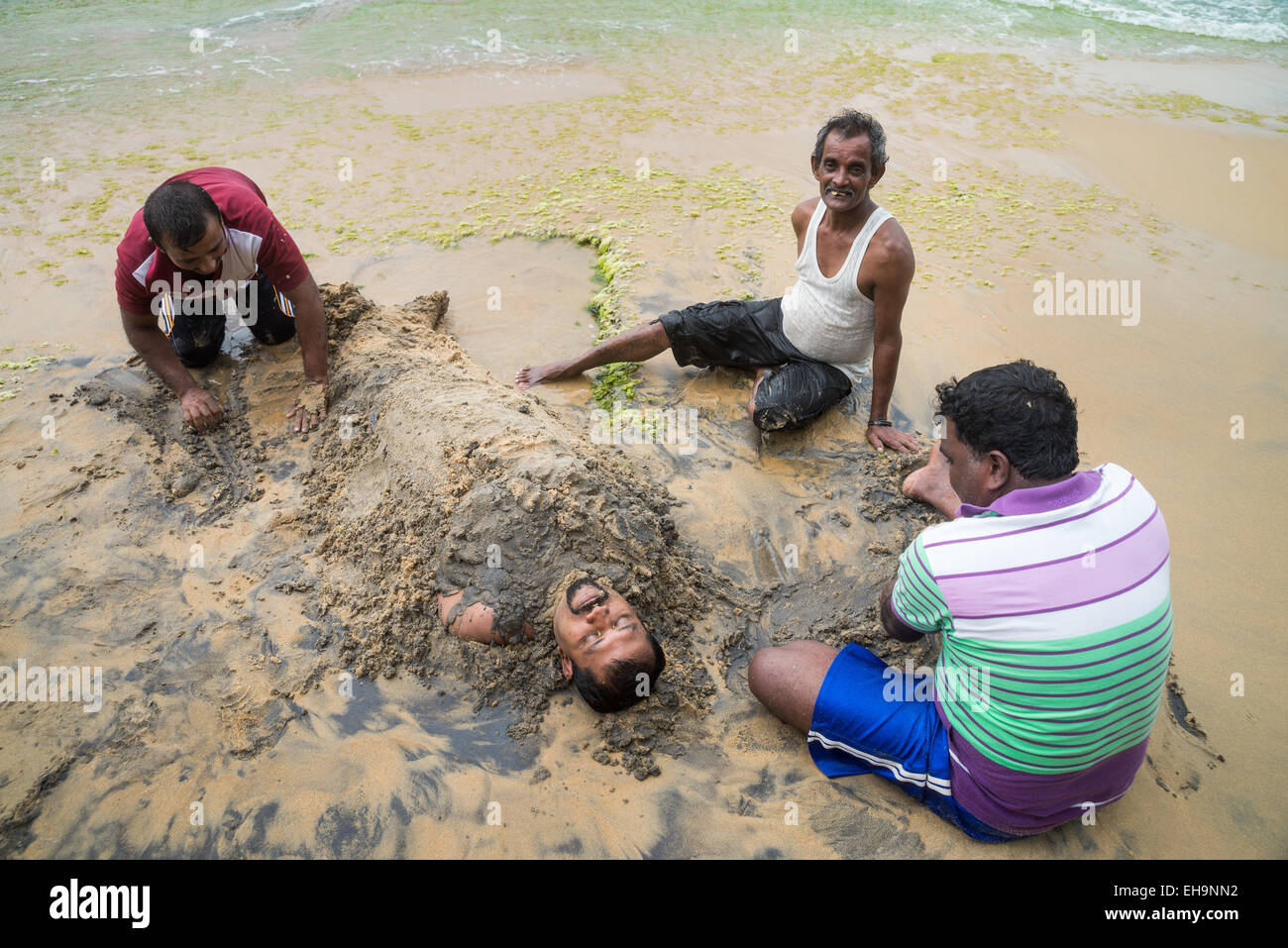 Menschen vor Ort auf der Arugam Bay, Sri Lanka, Asien Stockfoto