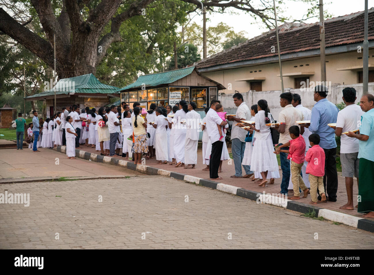 Ruwanwelisaya Dagoba, UNESCO-Weltkulturerbe, Anuradhapura, Sri Lanka, Asien Stockfoto