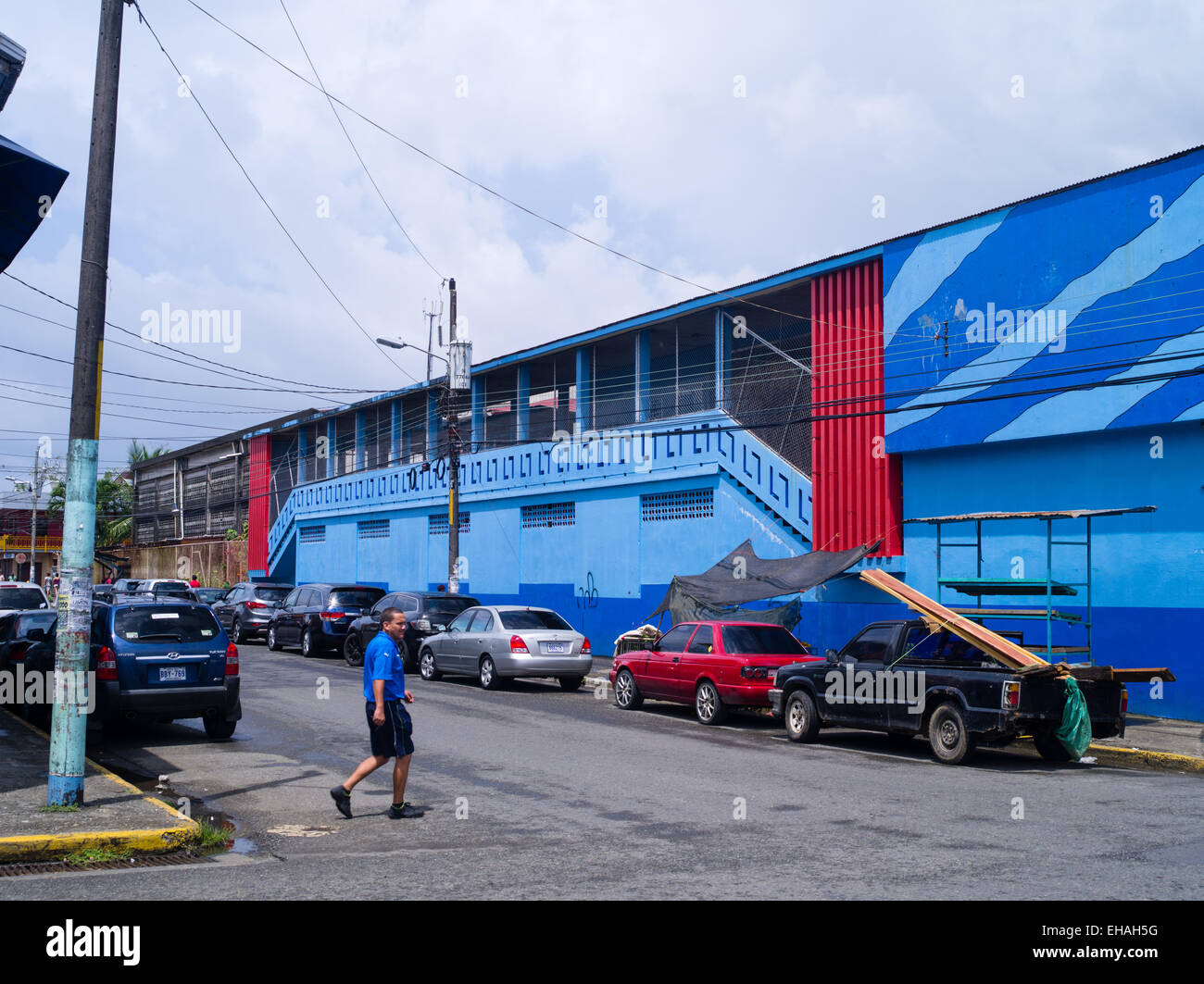 Mittag Straßenszene in Limon, Limon, Costa Rica Stockfoto