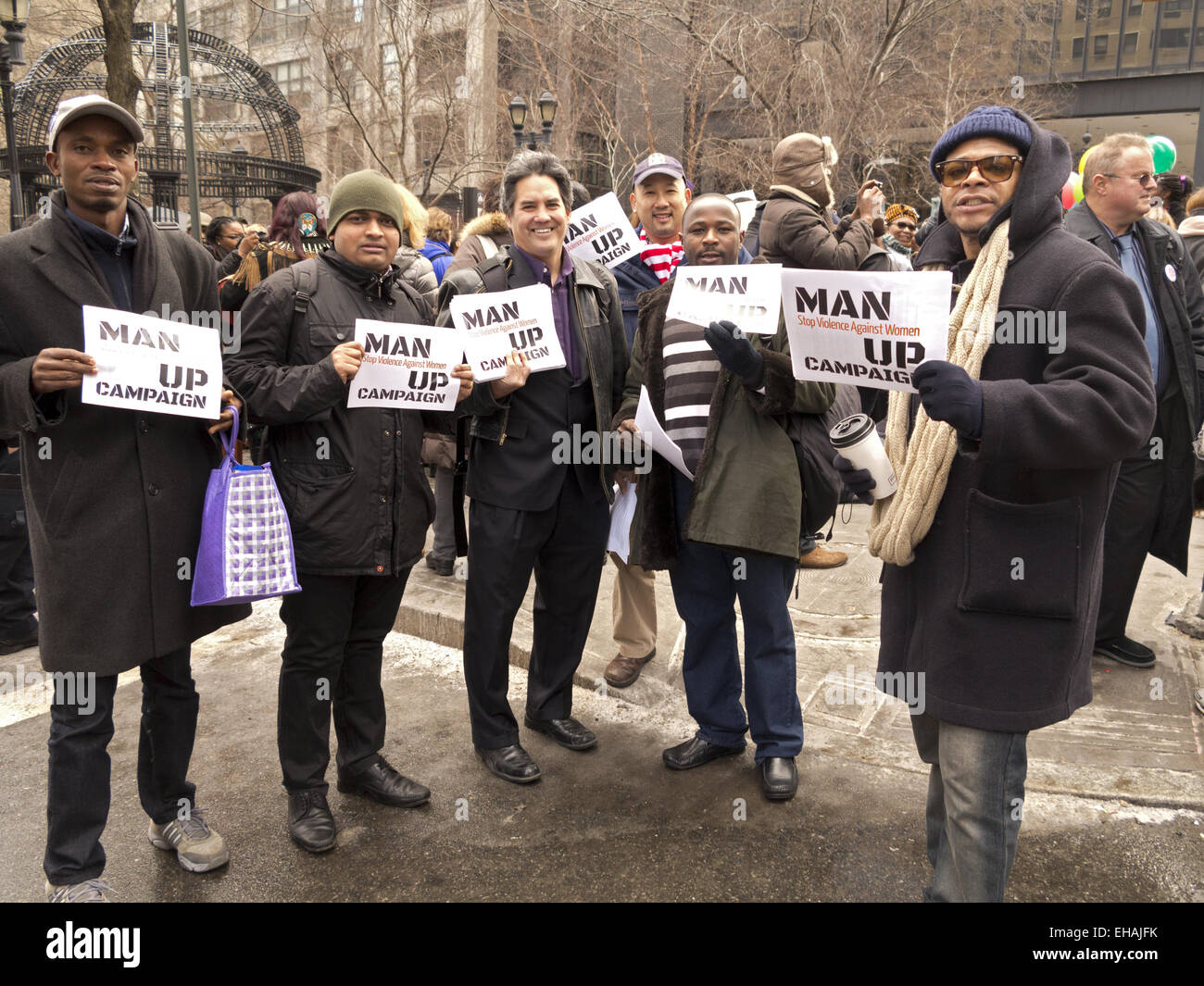 Internationaler Frauentag Marsch für die Gleichstellung der Geschlechter und Frauenrechte, NYC, 8. März 2015. Stockfoto