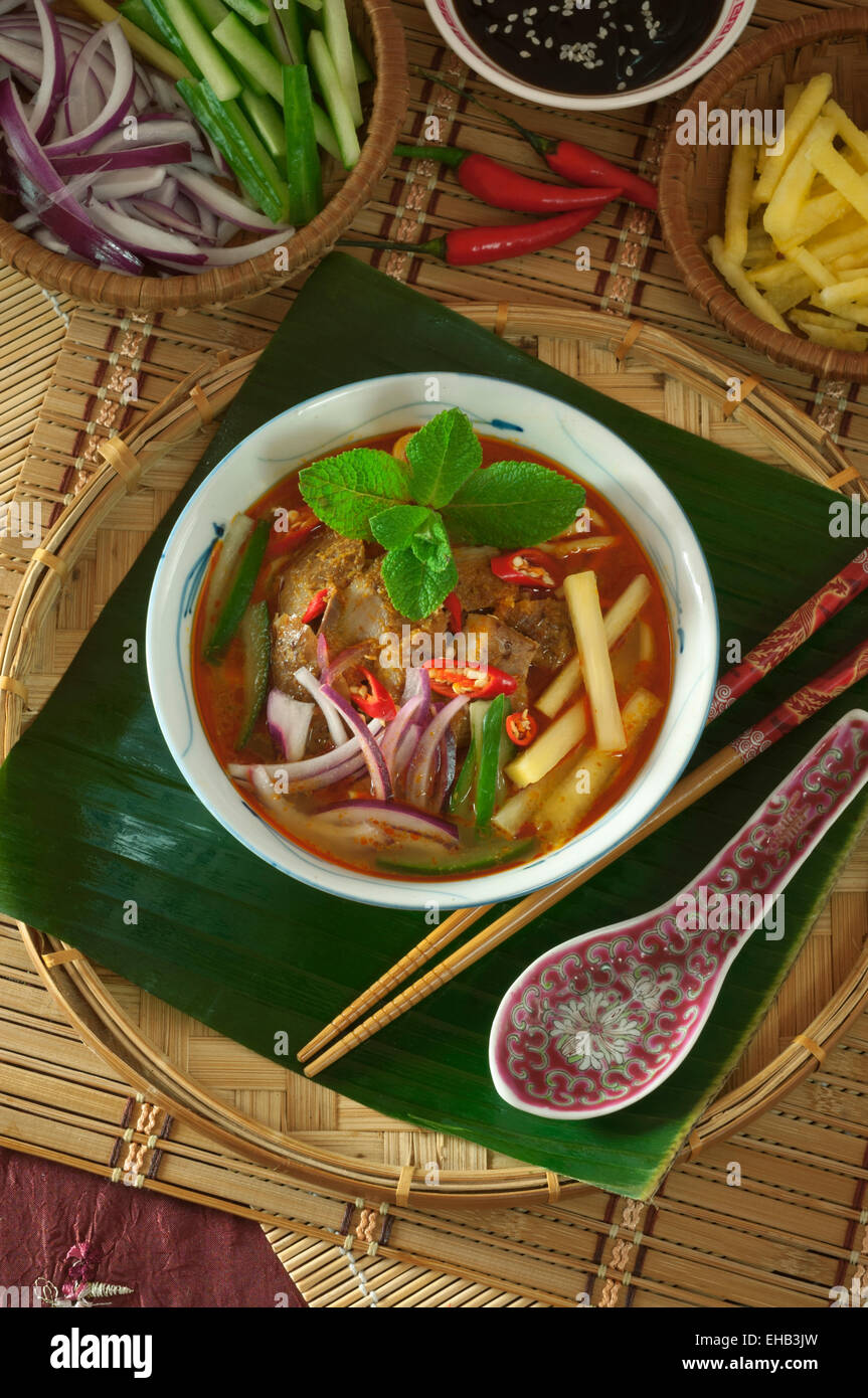 Assam Laksa. Scharfe Nudelsuppe Malaysia Food Stockfoto