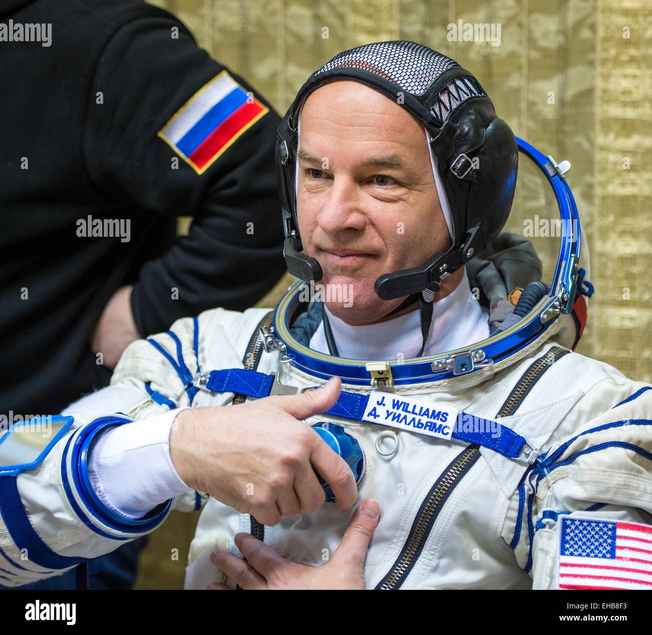 Internationale Raumstation ISS-Expedition 43 backup Crew-Mitglied, die NASA Astronaut Jeff Williams in seiner russischen Sokol Anzug Anzüge für ihre Sojus Qualifikation Prüfungen auf der Gagarin-Kosmonautentrainingszentrum 7. März 2015 in Star City, Russland. Stockfoto