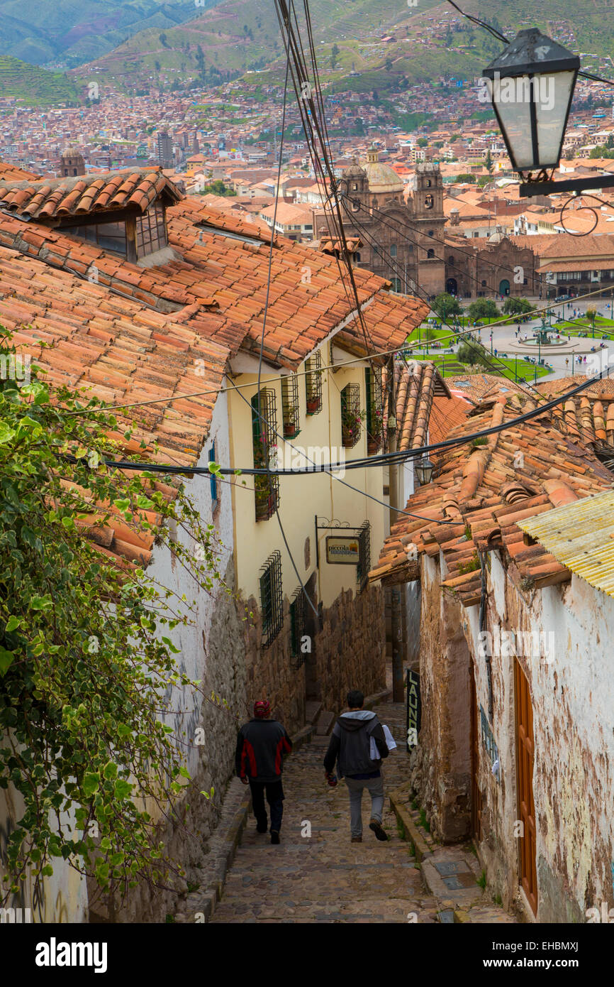 Schmalen gepflasterten Straße, Cusco, Urubamba Provinz, Peru Stockfoto