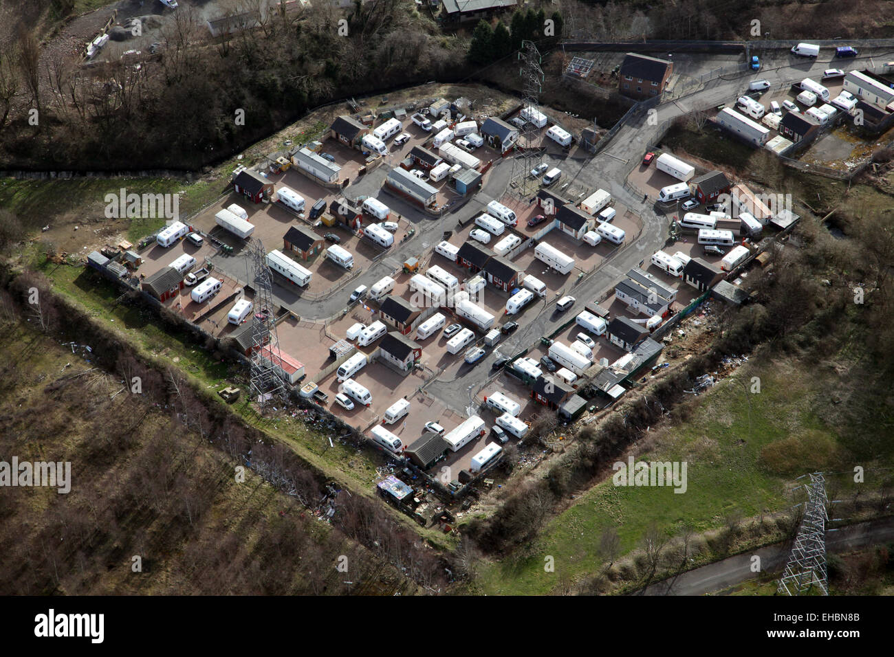 Luftaufnahme von einem Zigeuner-Campingplatz-Campingplatz in West Yorkshire, Großbritannien Stockfoto