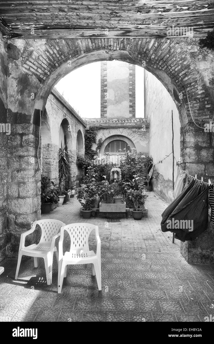 Borgo Cascino gehört zu den ländlichen Dörfern während der faschistischen Ära gebaut Stockfoto