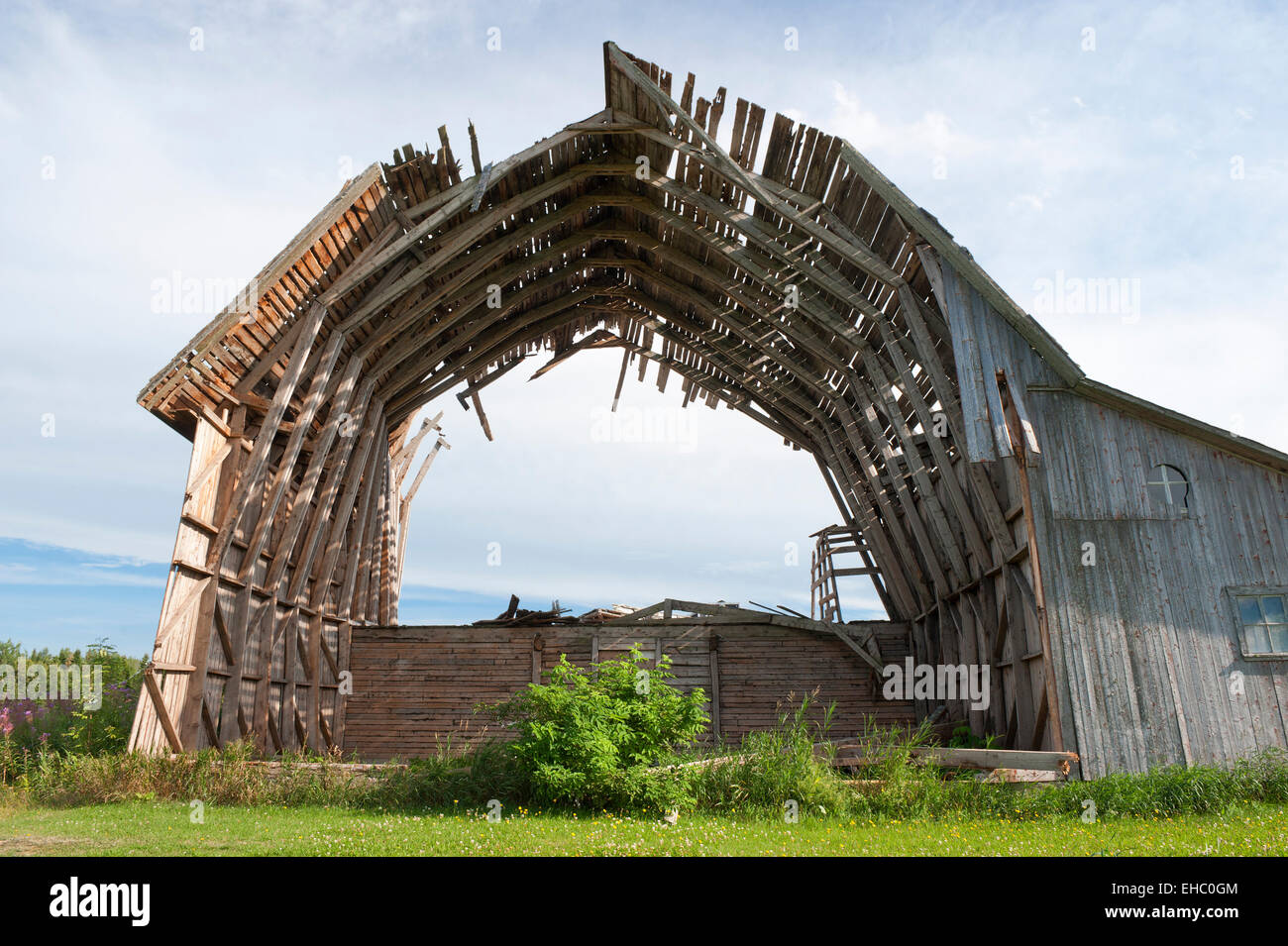 Ruinen eines alten verlassenen Scheune, Kamouraska Region, Provinz Quebec, Kanada. Stockfoto