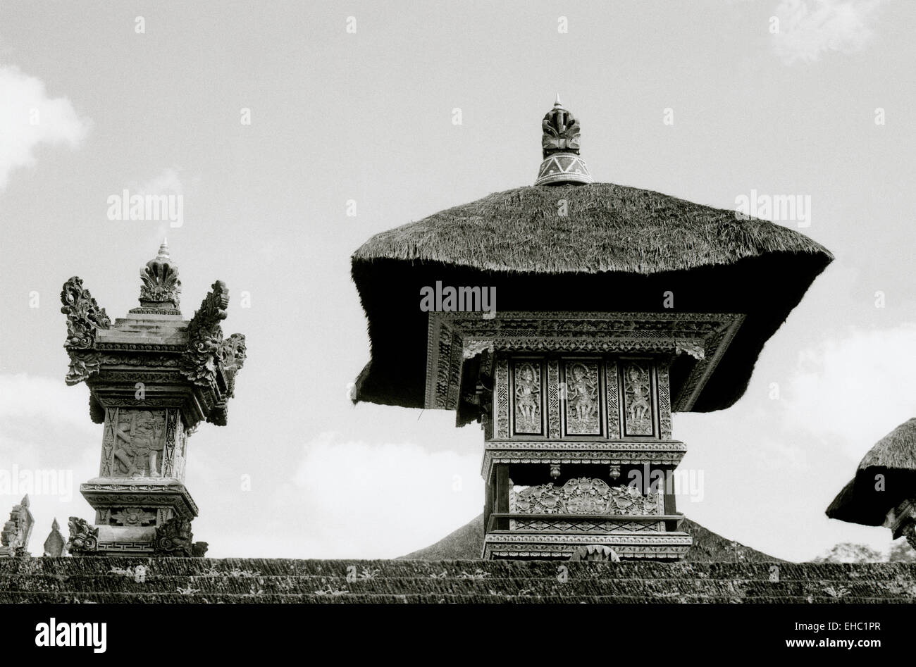 Balinesische Tempel in Ubud in Bali in Indonesien in Südostasien. Architekturgebäude östlichen asiatischen Turm Kultur Geschichte historische Wanderlust Travel Stockfoto