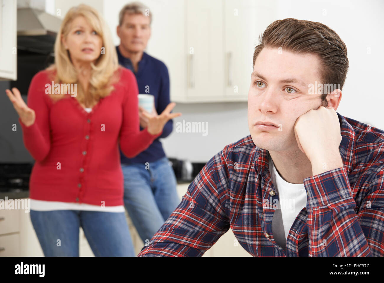 Eltern mit erwachsenen kindern Fotos und Bildmaterial in hoher Auflösung Alamy