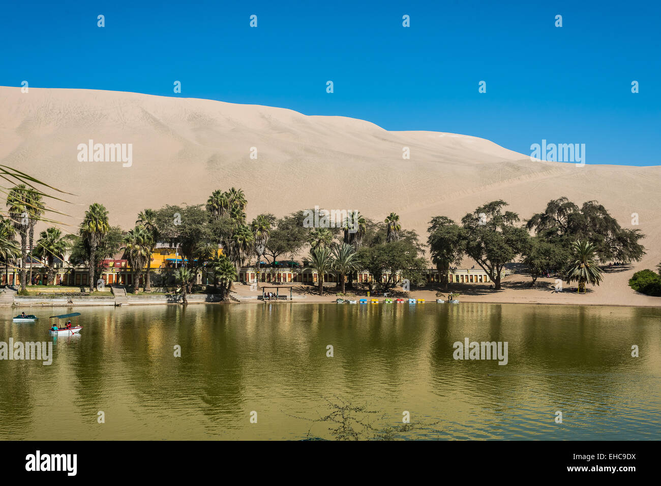 Huacachina Lagune in der peruanischen Küste bei Ica Peru Stockfoto