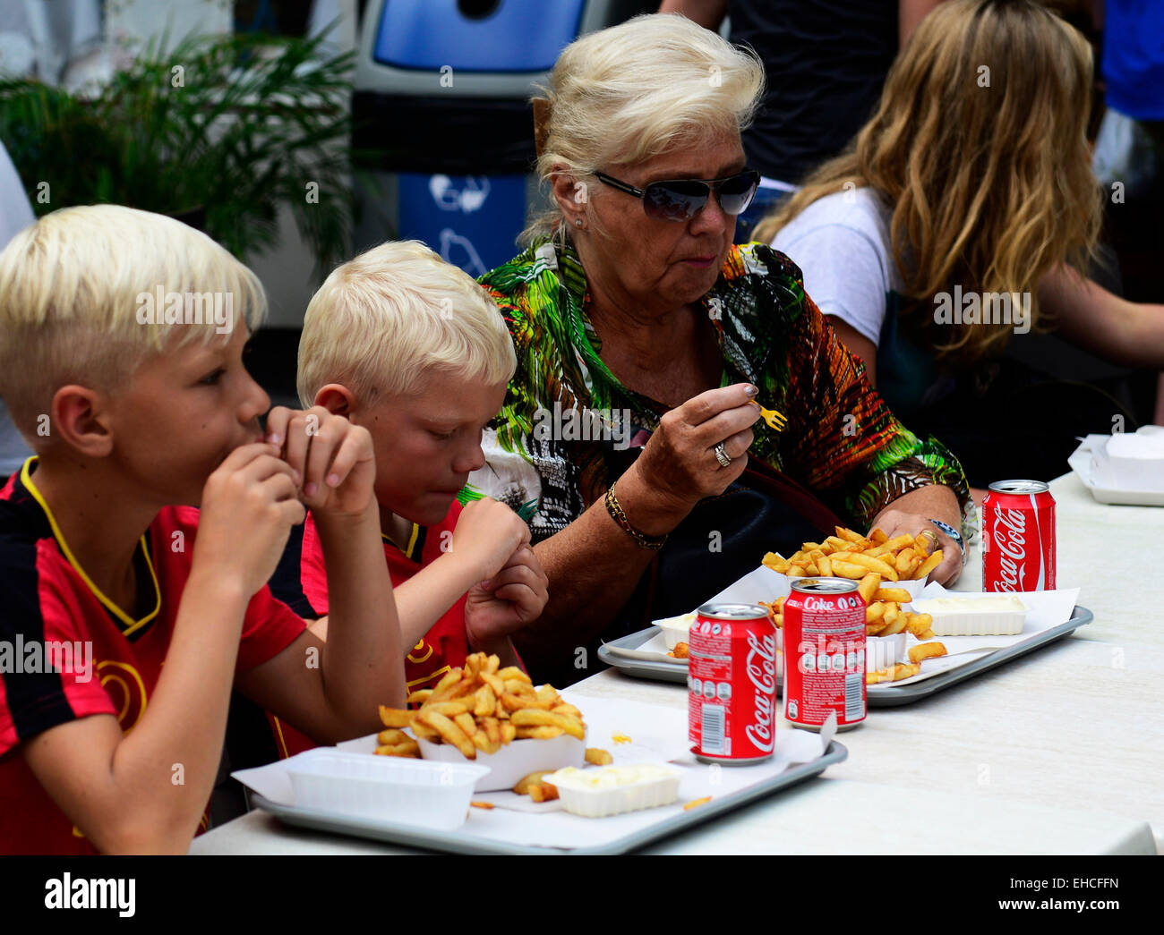 Fritland Frites (belgische Pommes frites) ist der populärste belgische Pommes frites-Shop im Zentrum von Brüssel. Stockfoto