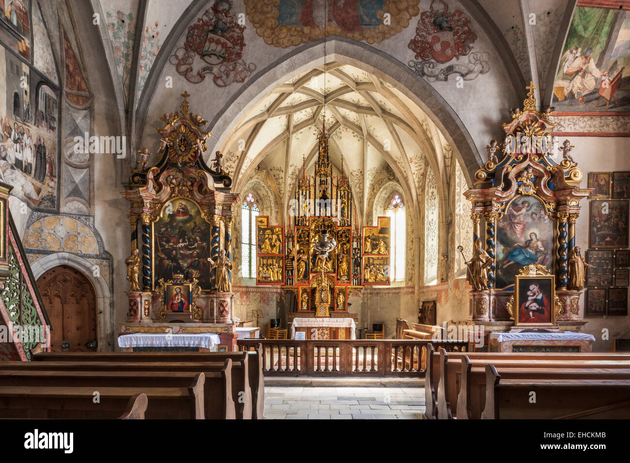 Krankenhaus-Kirche der Heiligen Dreifaltigkeit, Innenraum, berühmten Flügelaltar von Jörg Lederer, spätgotisch, 1520, Latsch, Laces, Vinschgau Stockfoto