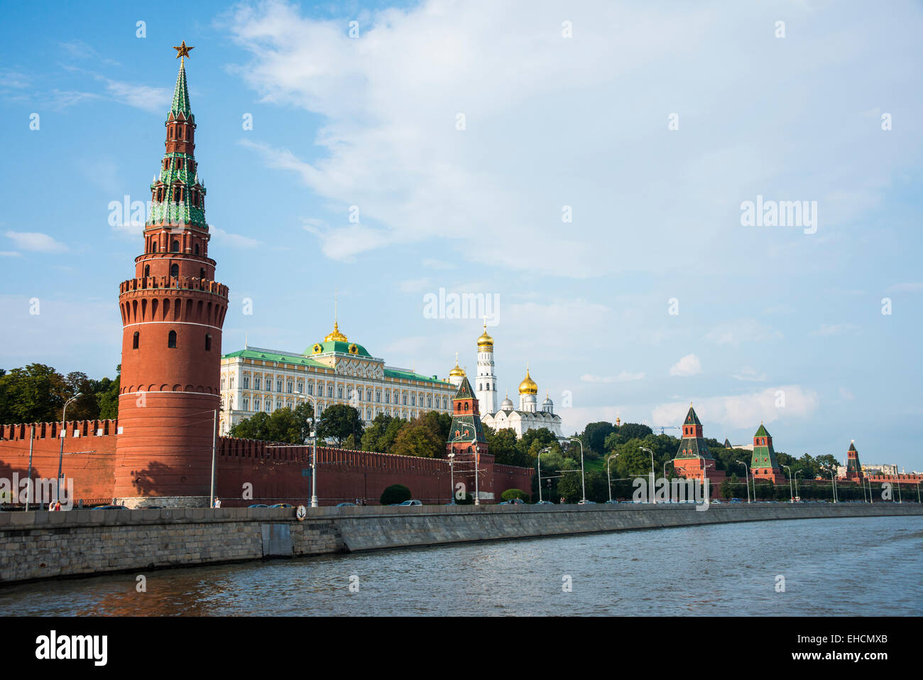 Der Kreml gesehen über die Moskwa, Moskau, Russland Stockfoto