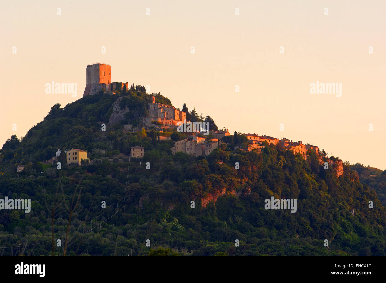 Rocca D´Orcia, Rocca Tentennano bei Sonnenuntergang, Val d ' Orcia, Orcia-Tals. UNESCO Welt Kulturerbe Website, Toskana Landschaft, Siena Stockfoto