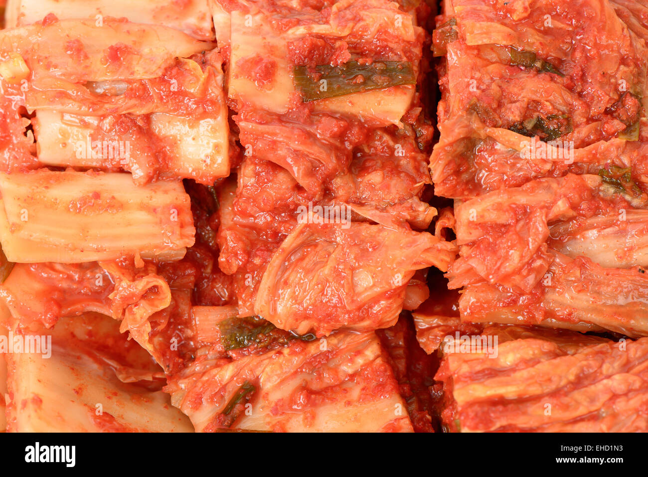 Nahaufnahme der geschnittenen Gimchi, koreanische traditionelle Speisen. Stockfoto