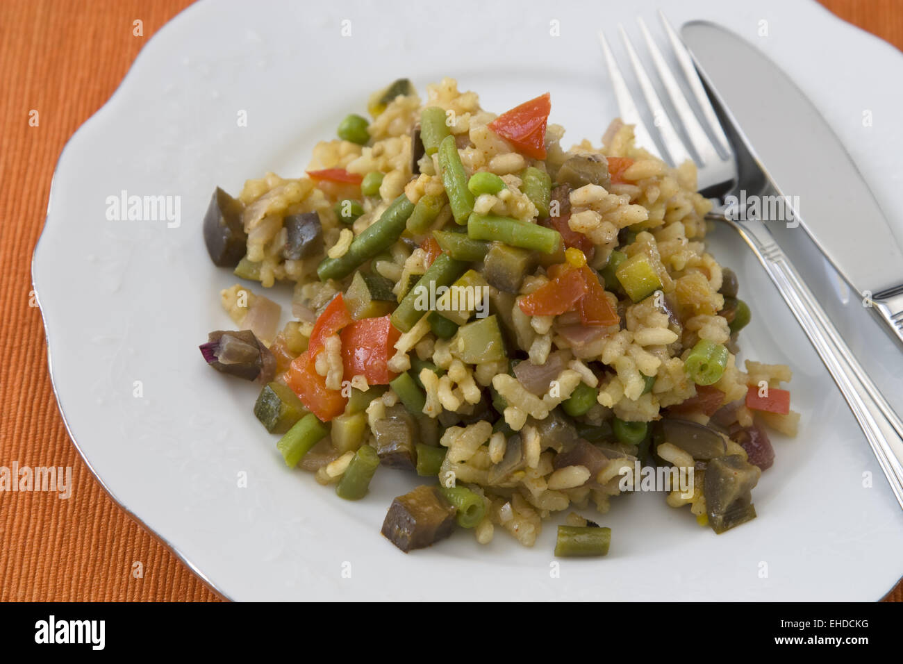 Vegetarische Paella - vegetarische Paella Stockfoto