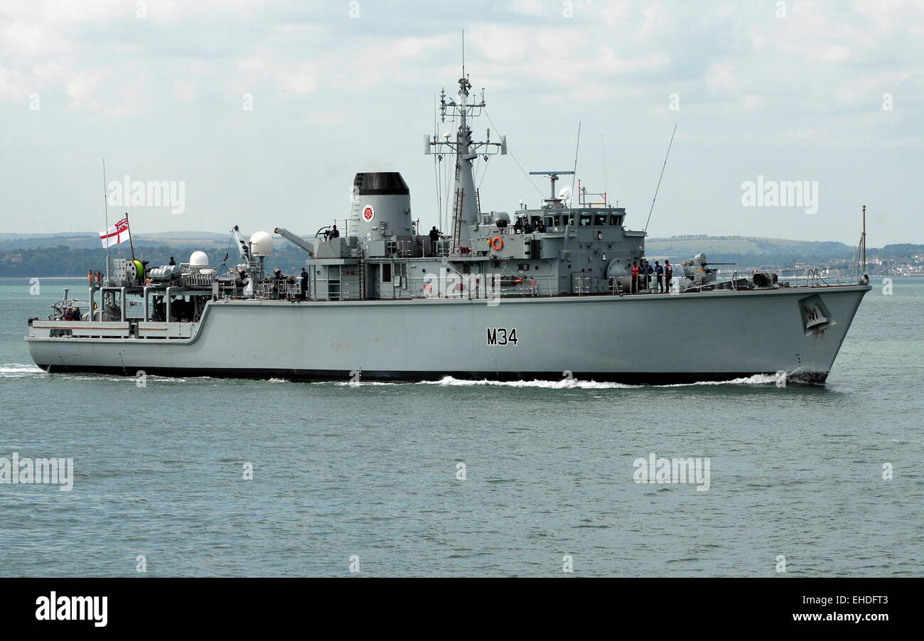 AJAXNETPHOTO. 11. JULI 2014. PORTSMOUTH, ENGLAND. -GRUBE GEGENMAßNAHMEN SCHIFF KEHRT NACH REFIT. -HMS MIDDLETON RÜCKKEHR. FOTO: TONY HOLLAND/AJAX REF: DTH141107 9992 Stockfoto